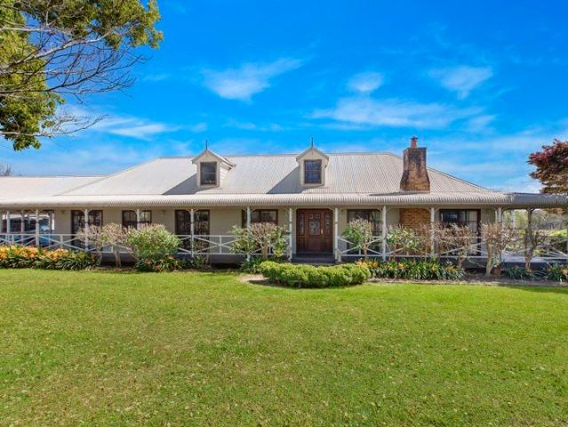 Cottage for sale in Mangrove Mountain, New South Wales