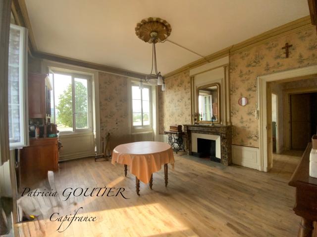 Maison vente à Roanne, Saint-forgeux-lespinasse