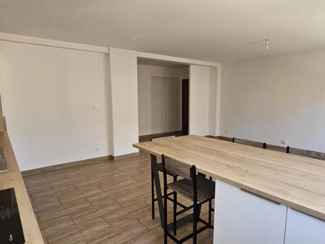 Appartement vente à Arrondissement de Toulon, Solliès-pont