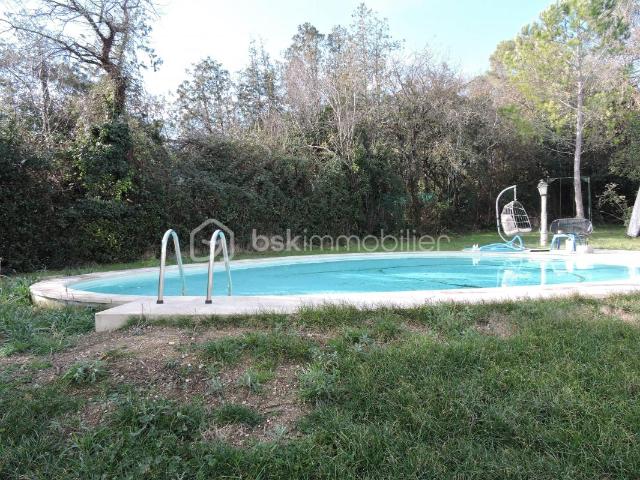 Villa vente à Le Village, Saint-Hilaire-de-Brethmas