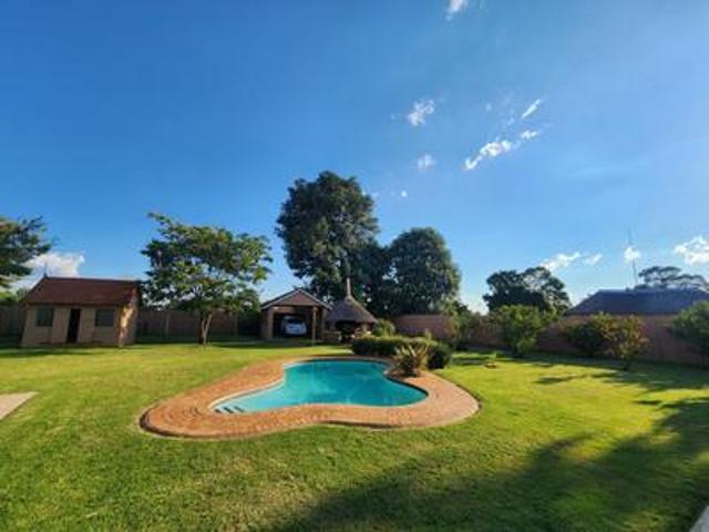 House for sale in Mohlakeng, Gauteng