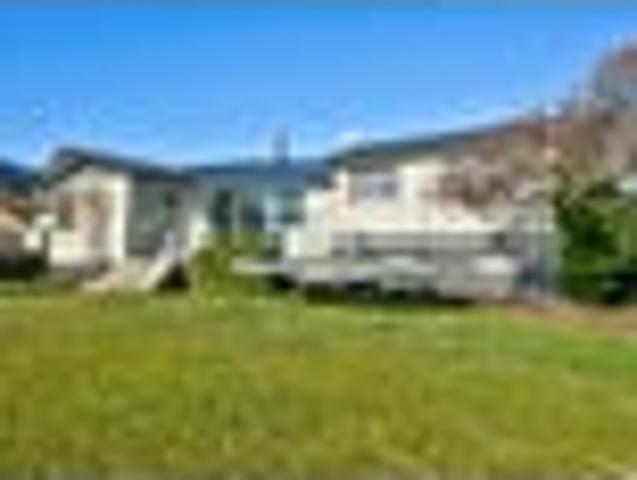 House for sale in Otakou