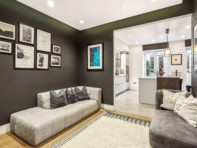 Apartment for rent in Battersea, Greater London