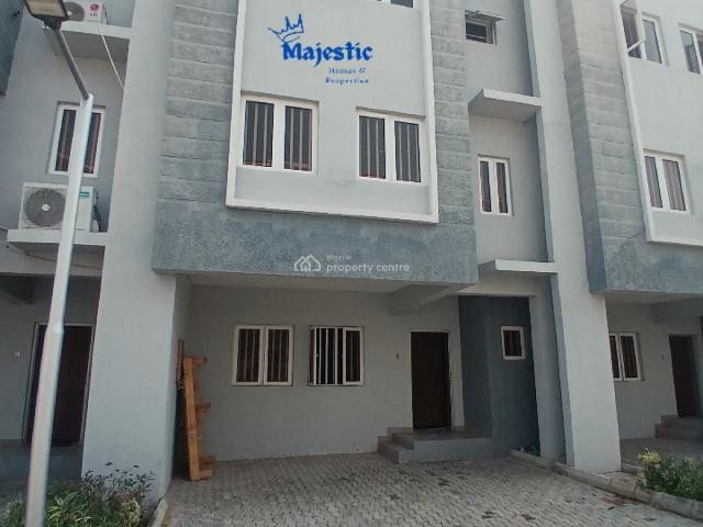 Detached house for rent in Eti Osa, Lagos