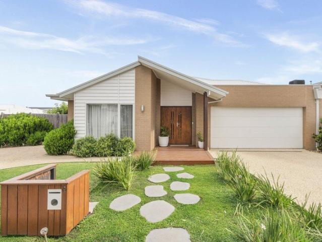 House for sale in Oakdene Estate, Ocean Grove