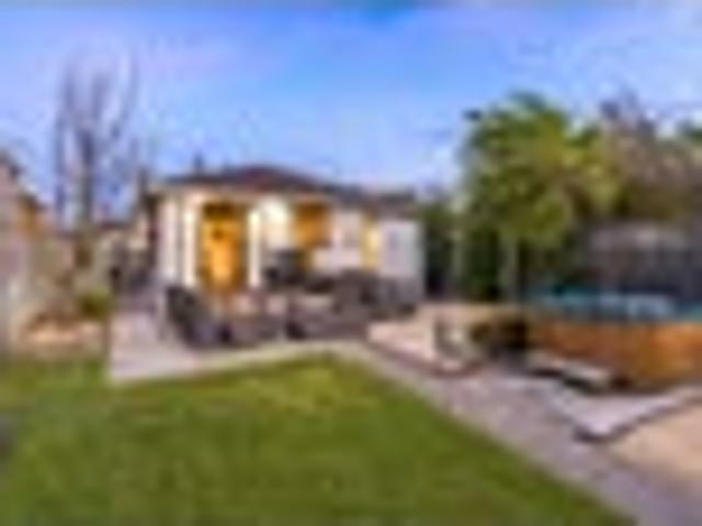 House for sale in Otakou
