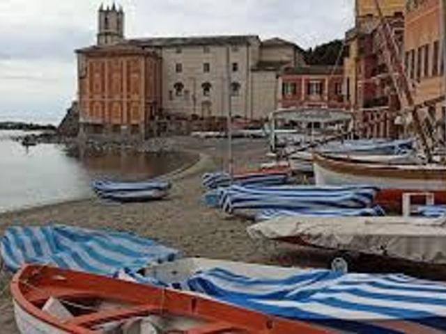 Villa Indipendente in affitto a Carignano, Genova