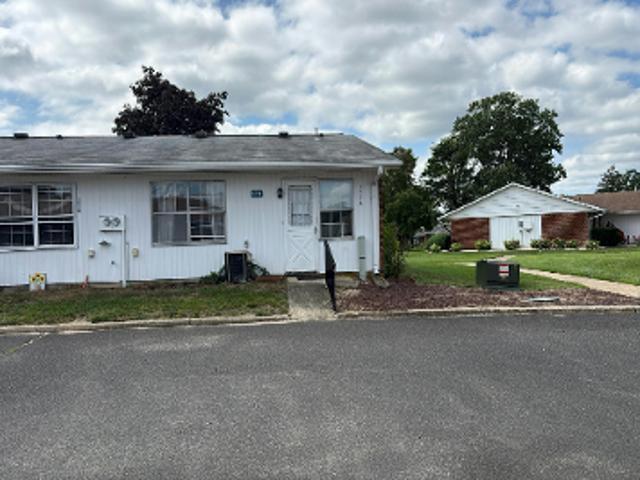 Condo for sale in Lakewood, New Jersey