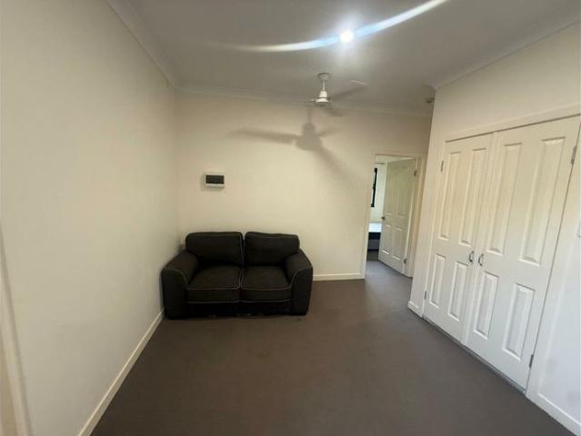 Townhouse for rent in St Lucia, Greater Brisbane