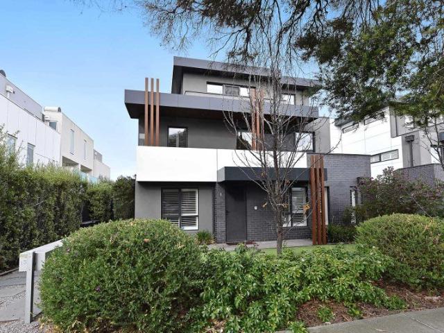 Townhouse for rent in Camerons Creek, Victoria