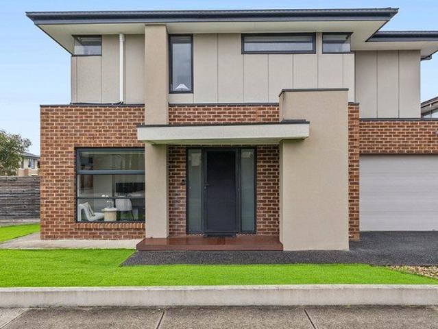 House for rent in Somerfield Estate, Melbourne