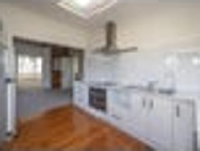 House for sale in Otakou