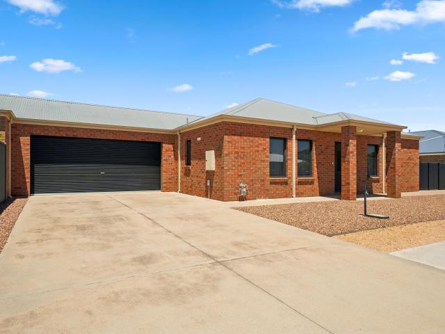 House for sale in Kaarimba, Victoria