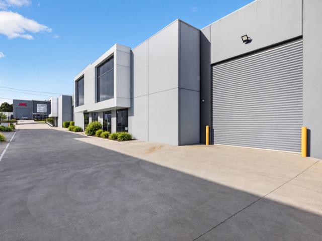 Warehouse for sale in Warragul, Victoria
