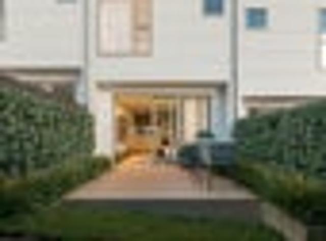 Townhouse for sale in Wairau Valley
