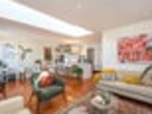 Townhouse for sale in Heathcote, Canterbury