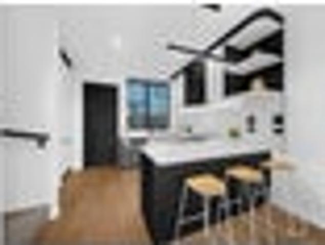 Townhouse for sale in Pakūranga, Howick