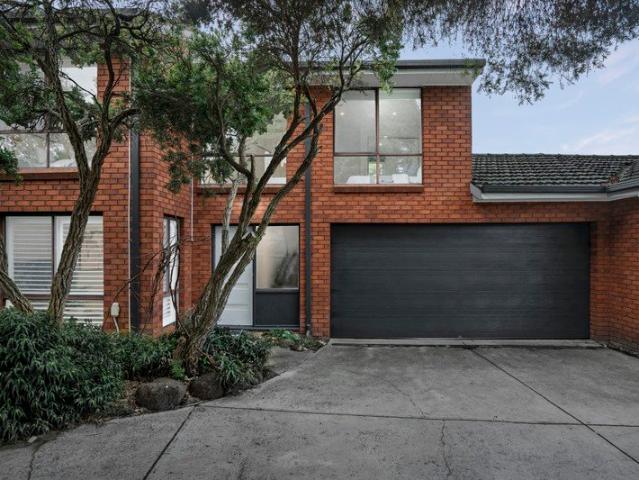 Townhouse for sale in Camerons Creek, Victoria