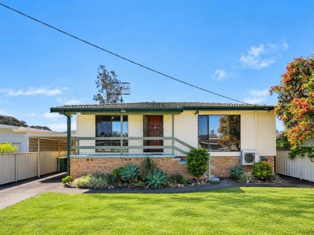 House for sale in Berkeley Vale, Gosford