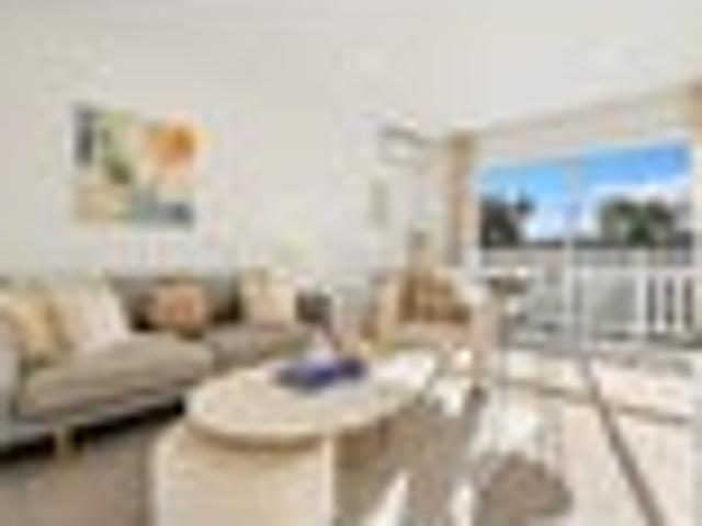 Apartment for sale in Saint Johns, Ōrākei
