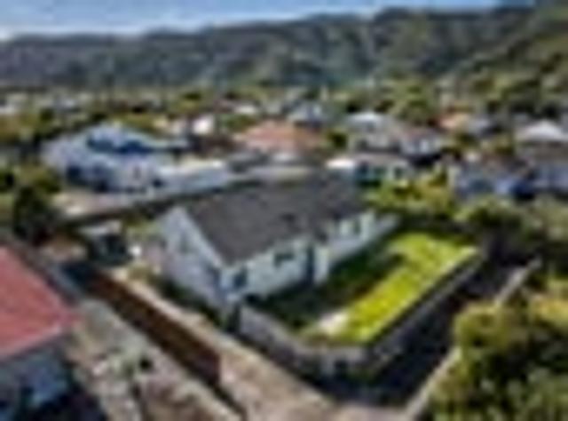 House for sale in Days Bay, Wellington