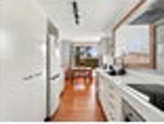 House for sale in Chaslands, Canterbury