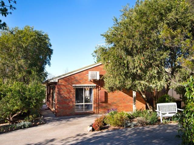 House for sale in Mckenzie Hill, Victoria