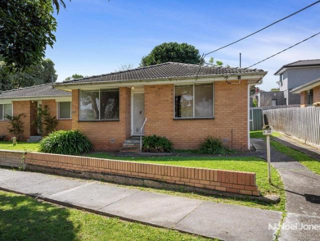 Apartment for sale in Ringwood East, Melbourne