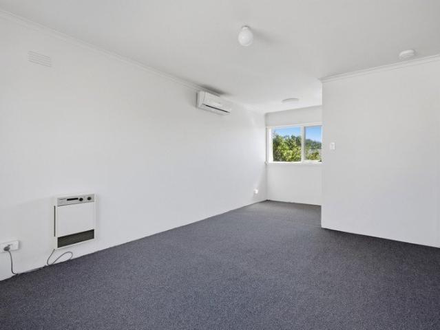 Apartment for sale in Mentone, Melbourne