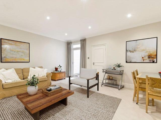 Studio for rent in South Kensington, Greater London