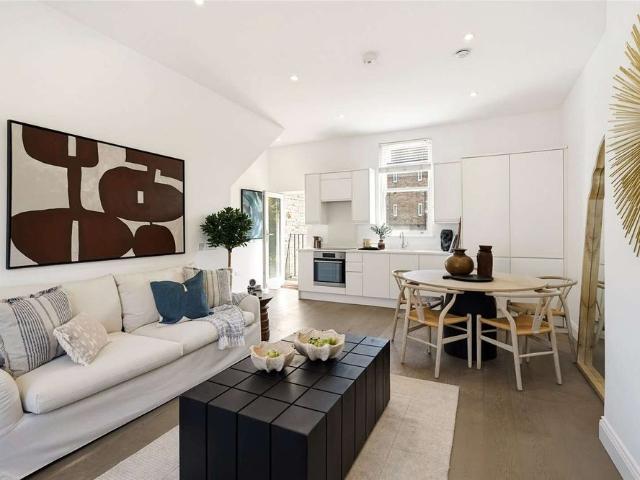 Apartment for rent in London Borough of Hammersmith and Fulham, Greater London