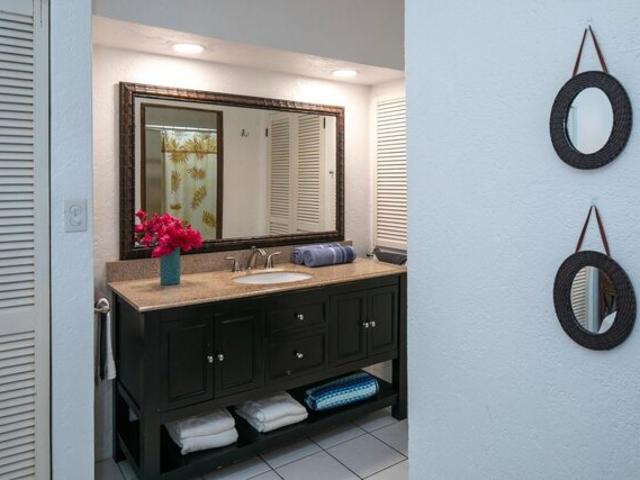 Condo for sale in Saint Thomas, Missouri