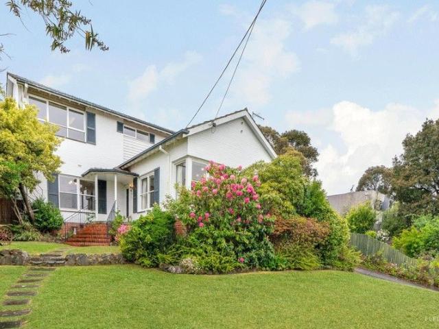 House for sale in Surrey Hills, Victoria