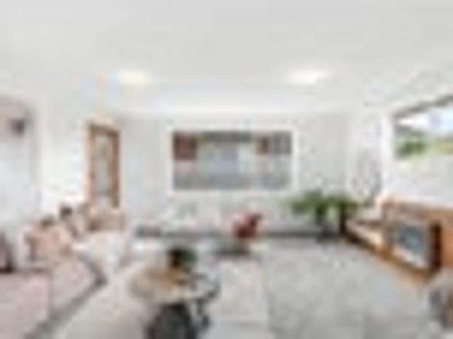 House for sale in Chaslands, Canterbury