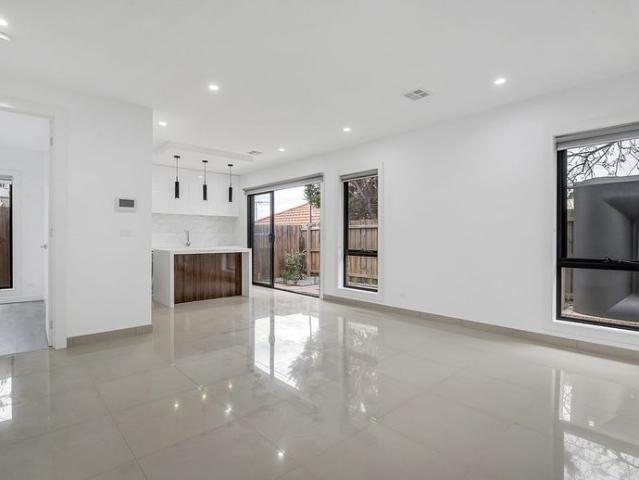 Townhouse for rent in Camerons Creek, Victoria