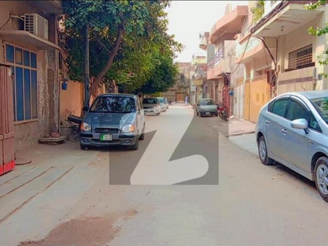 House for sale in Faisalabad, Islamabad Capital Territory