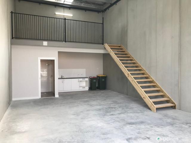 Warehouse for rent in Cowes, Victoria