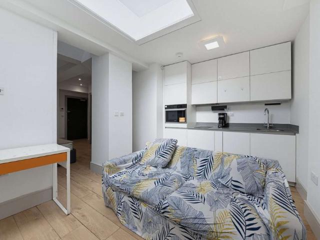 Studio for rent in London Borough of Tower Hamlets, Greater London