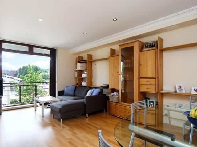 Apartment for rent in Tower Hill, Greater London
