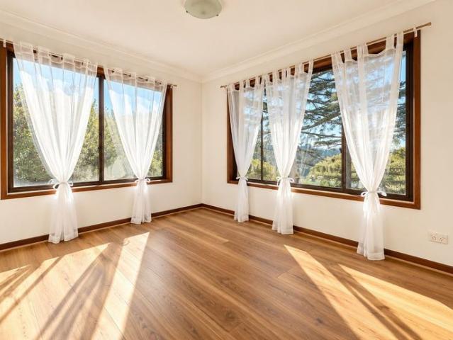 House for rent in Sydney, Blue Mountains City Council