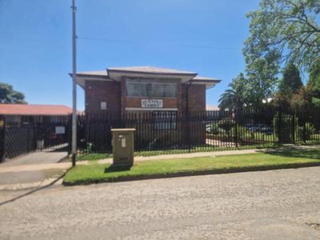Apartment for sale in Roodepoort, City of Johannesburg Metropolitan Municipality
