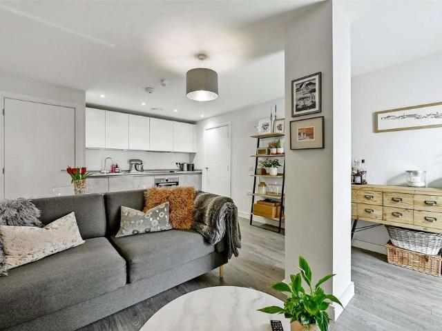 Apartment for rent in Hotwells, Feckenham