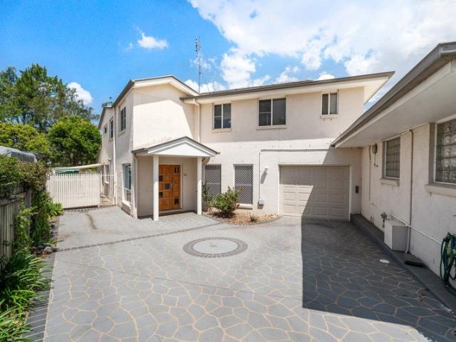 Townhouse for sale in Centenary Heights, Toowoomba