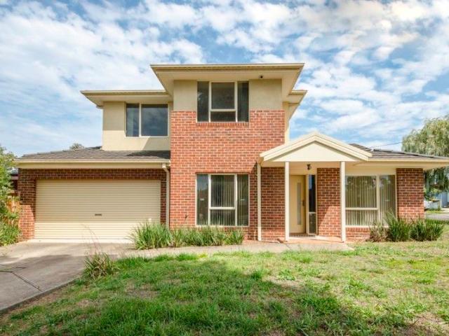 Townhouse for sale in Clayton, Victoria