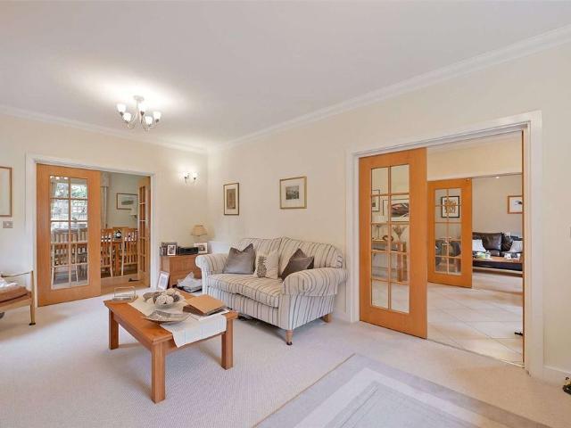 House for rent in Clewer Village, Windsor
