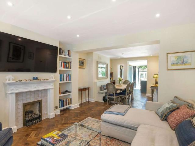 Apartment for rent in Clapham Junction, Greater London