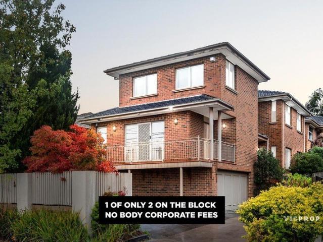 Townhouse for sale in Camerons Creek, Victoria