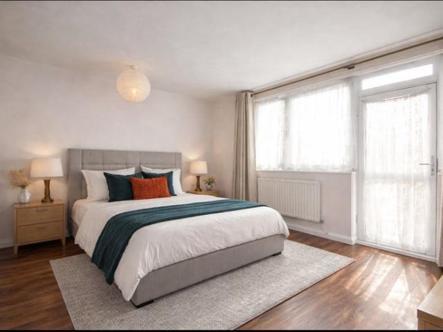 Studio for rent in Poplar Grove, Greater London