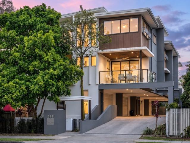 Townhouse for sale in Bulimba, Greater Brisbane