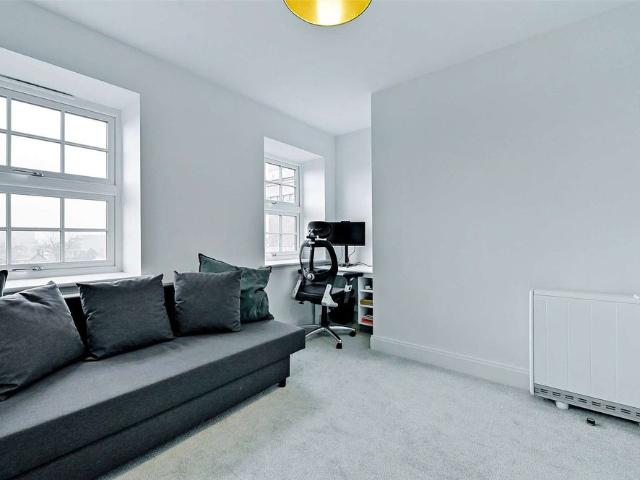Apartment for rent in Slough